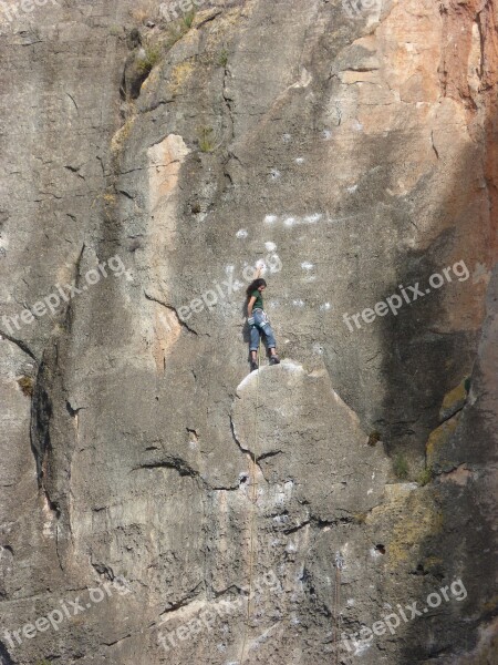 Escalation Climber Rock Wall Siurana Scalar