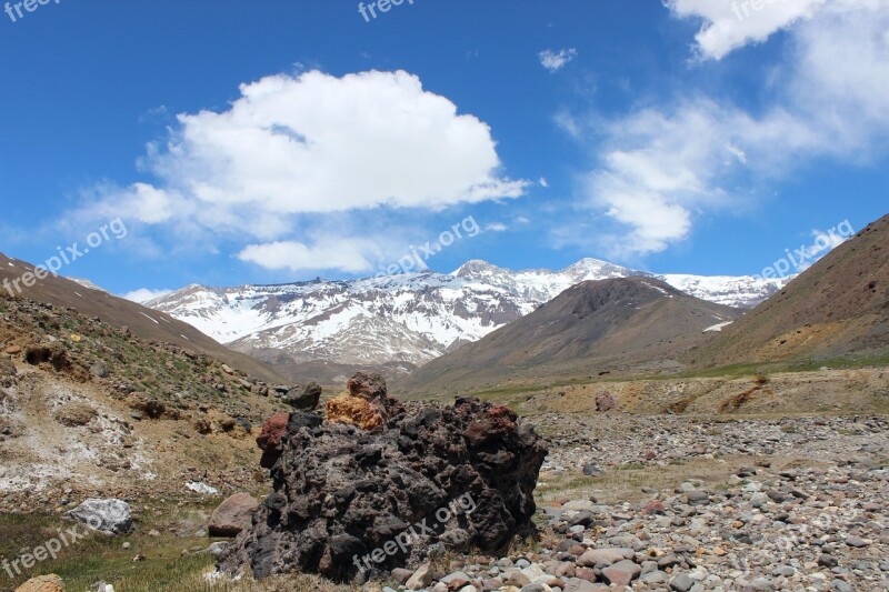 Mountain Chile Drawer Maipo Park