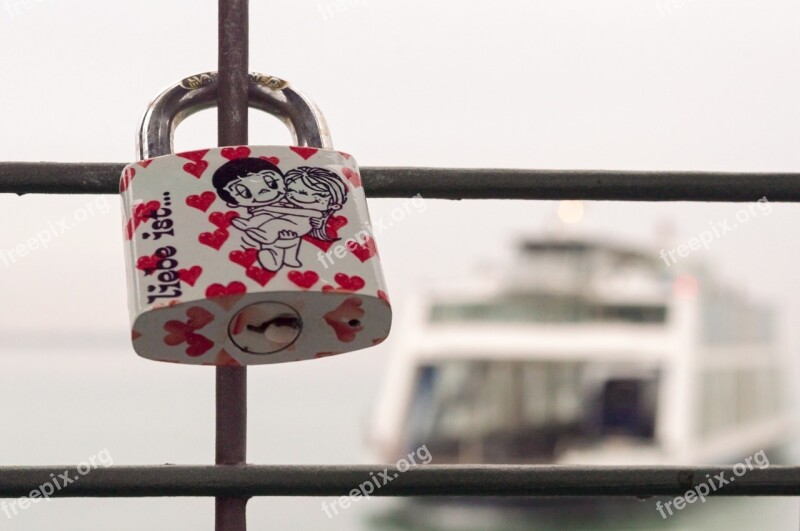 Love Love Castle Love Symbol Love Locks Grid