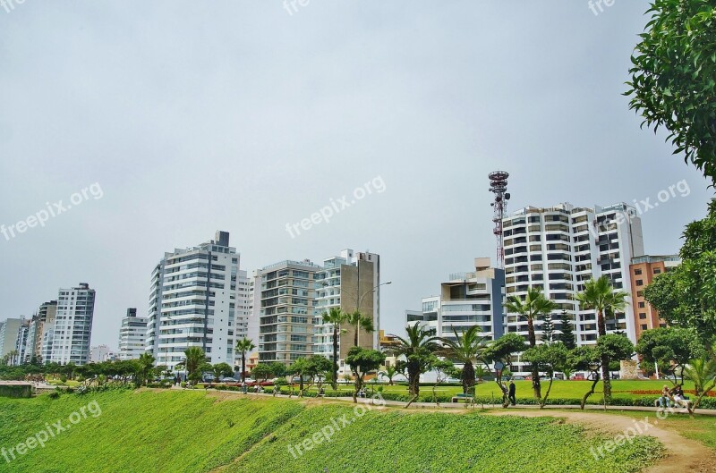 Malecòn Ravine Miraflores Cliff Buildings