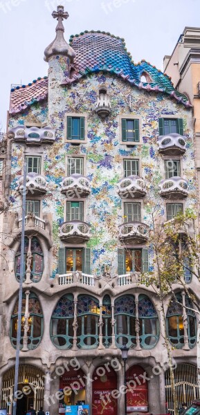 Gaudi House Spain Europe Building