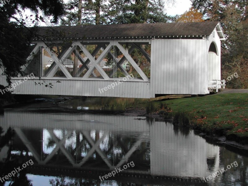 Pioneer Park Reflection Water River Covered Bridge