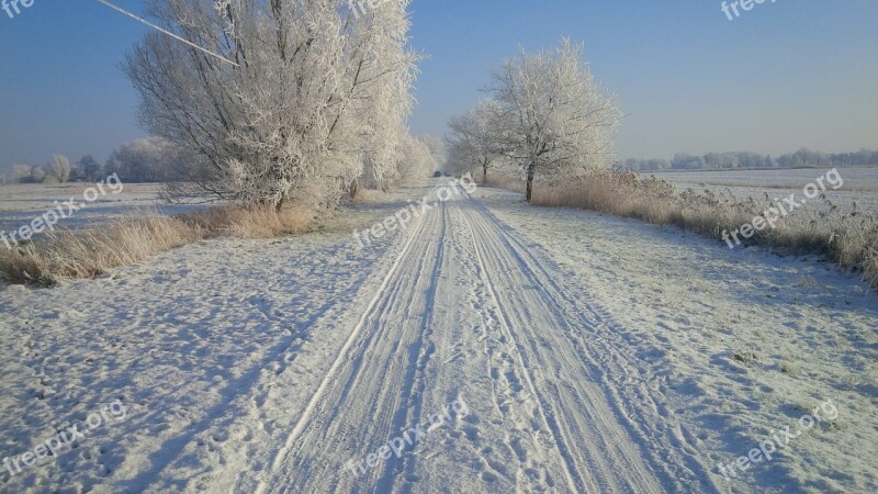 Wintry Snow Old Country Beautiful Romantic