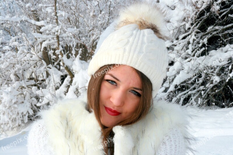 Girl Snow White Feerie Winter