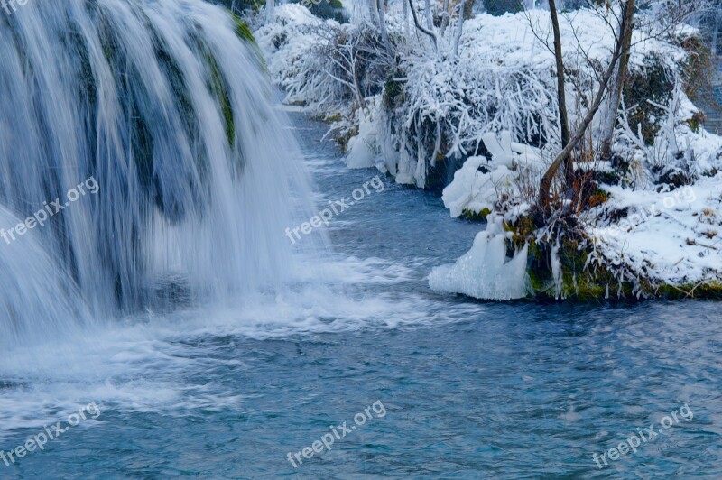 Cascade Ice Water Cold Winter