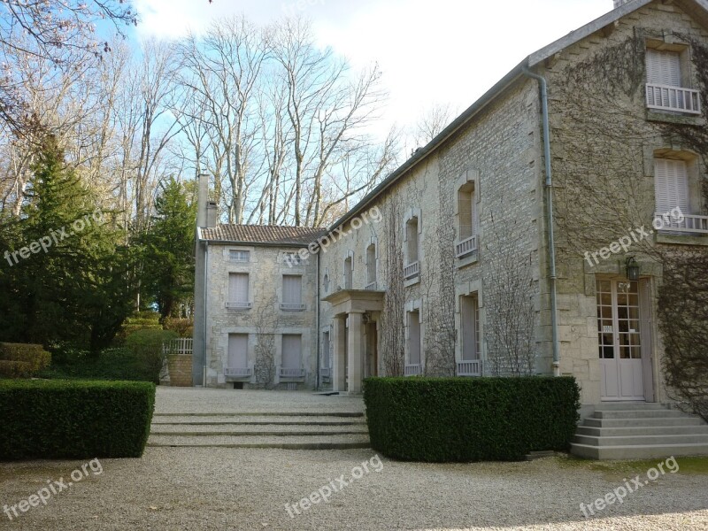 Colombey Boisserie North Side Outside The Building Architecture