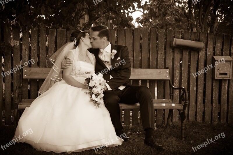 Wedding Kiss Bride Groom Bride And Groom