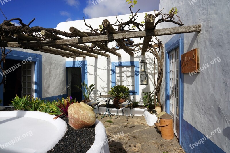 Backyard Seating Area Cozy Spain Rest