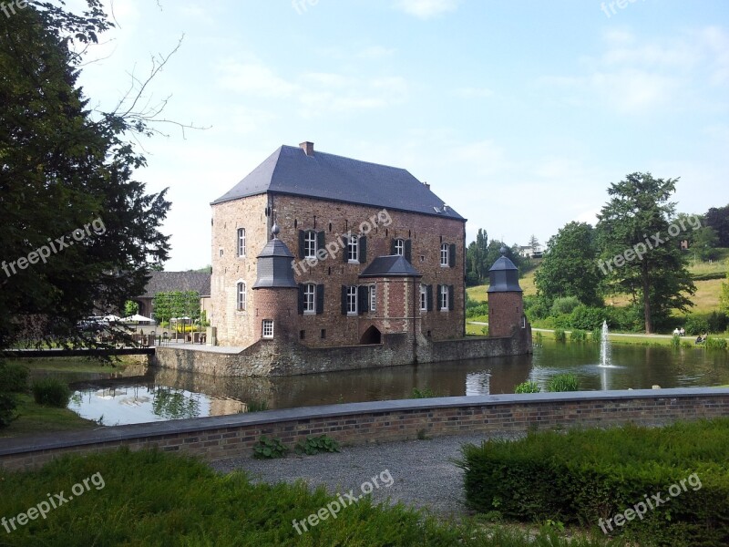 Castle Moat Historically Kasteel Erenstein Hotel