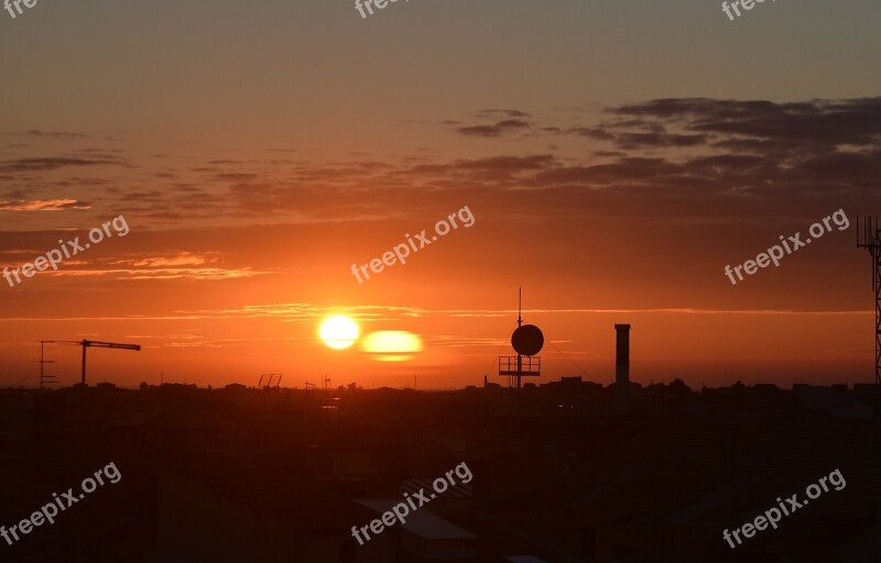 Double Sun Sunset Out Of The Ordinary Effect