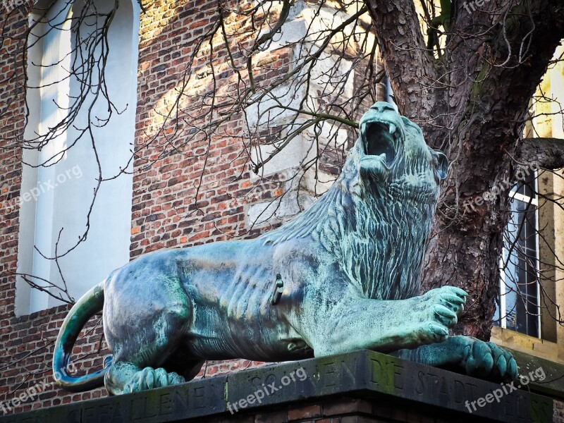 Statue Lion Sculpture Art Monument