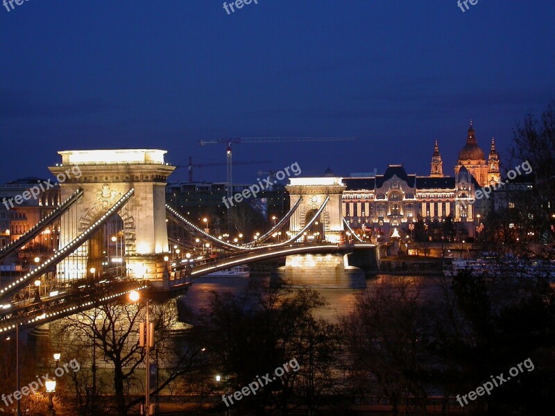 Chain Bridge At Night Chain Bridge Budapest Chain Bridge Illuminated Free Photos