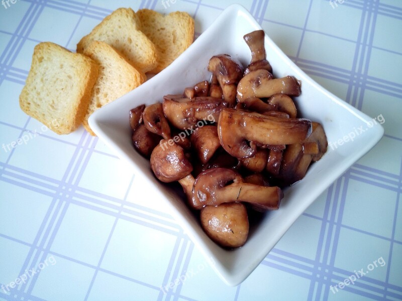 Mushrooms Mushroom Toasts Couch Food