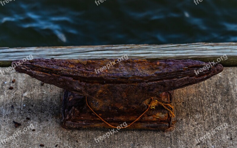 Dock Cleat Anvil Rust Weathered Antique