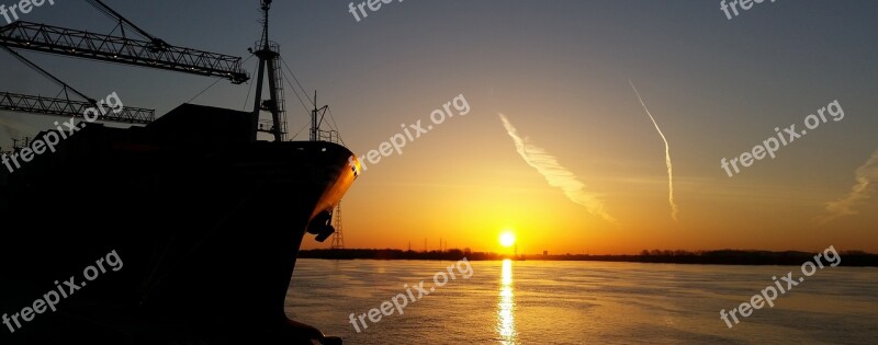 Sun Boat Port Montreal Termont