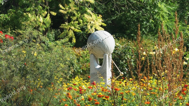 Clock Sundial Timepiece Sun Running Time Of Day