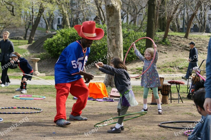 Man Clown Central Park Usa Free Photos