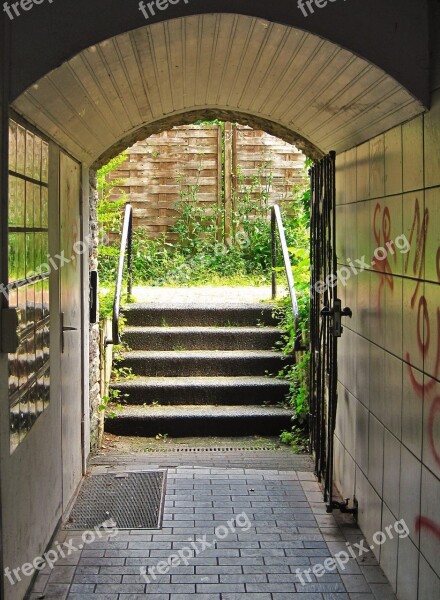 Pedestrian Tunnel Stairs Park Grafiti Passage