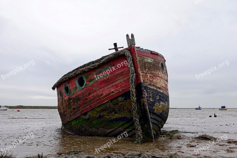 Boat Fishing Beached Wreck Red