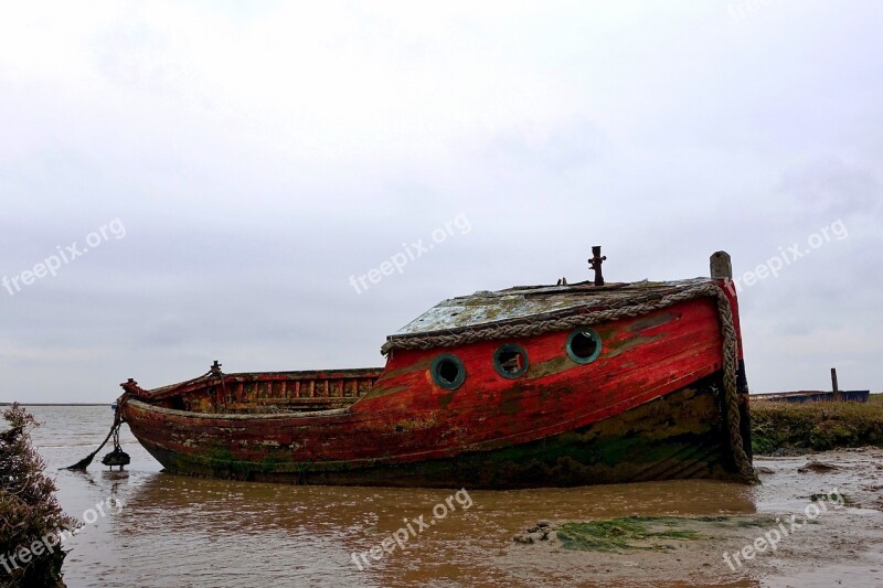 Boat Fishing Wreck Beached Red