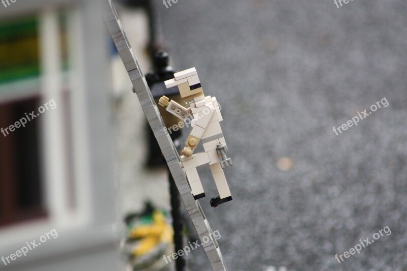 Legoland Lego Ladder Man Crawl