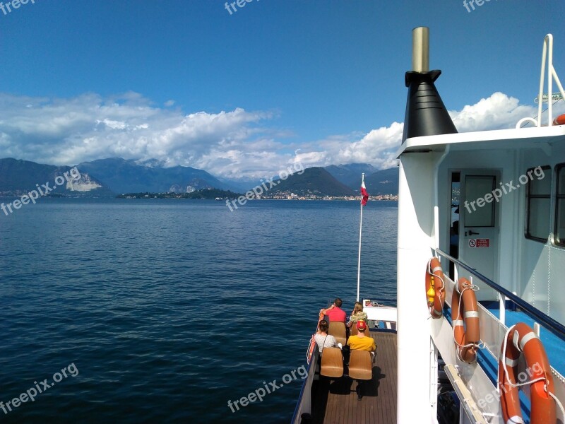 Italy Ferry Boat Lake Water