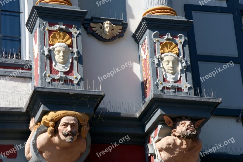 Figures Facade Faces House Architecture