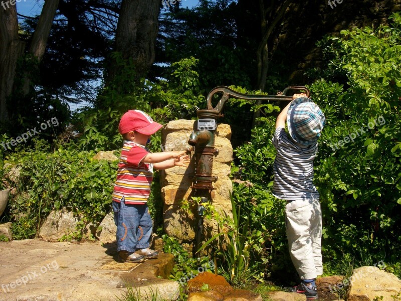 Ars Fountain Children Water The Thirst