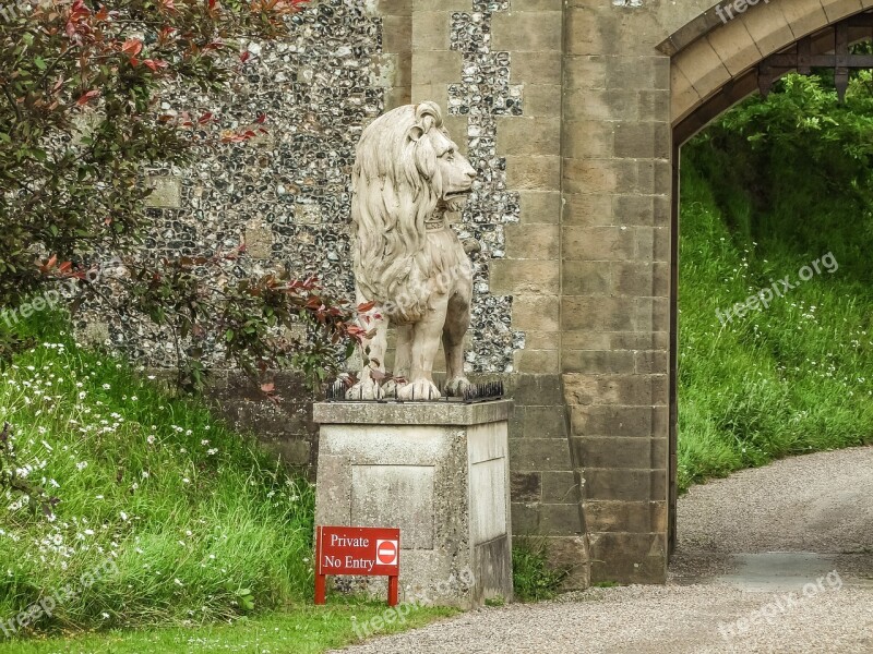 Arundel Castle Garden Monument Lion The Statue Of