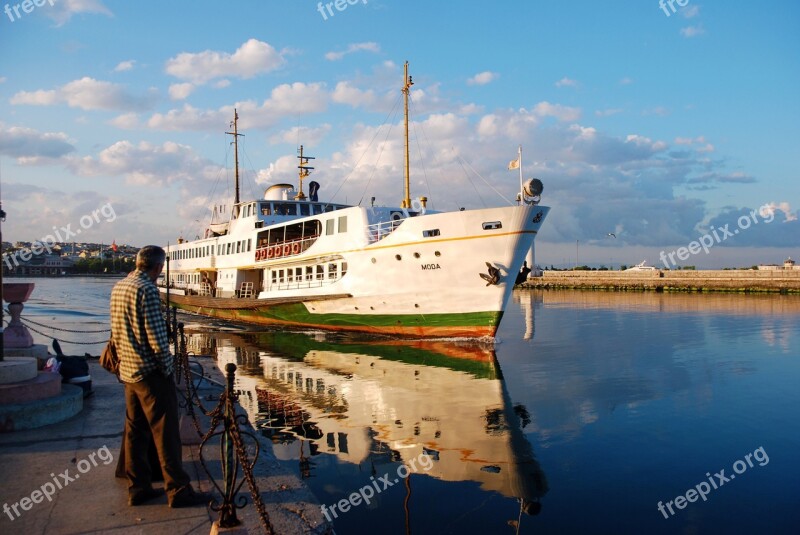 Morning Ship Haydarpaşa Istanbul Free Photos