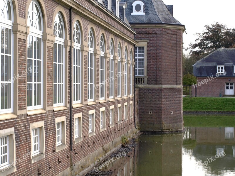 Moated Castle Baroque North Churches Castle Water