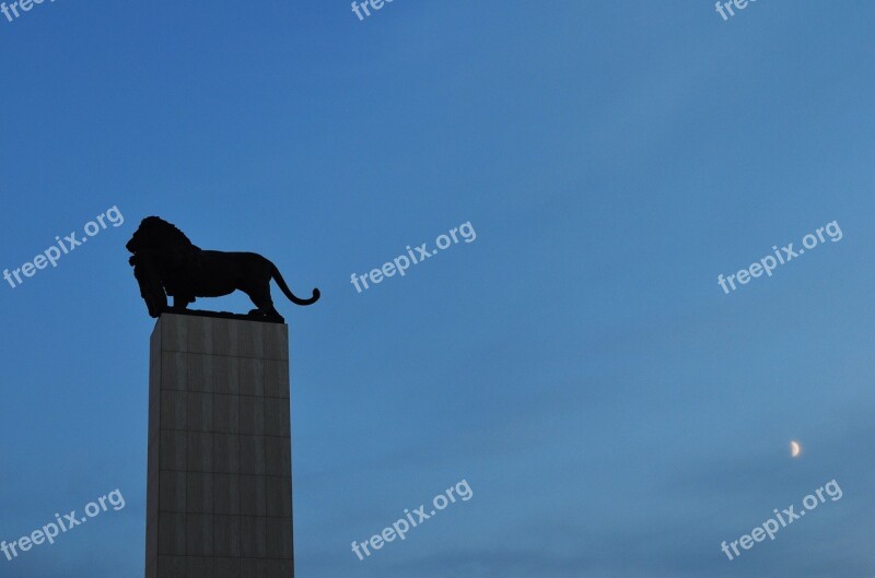 Bratislava Slovakia Sculpture Leon Source