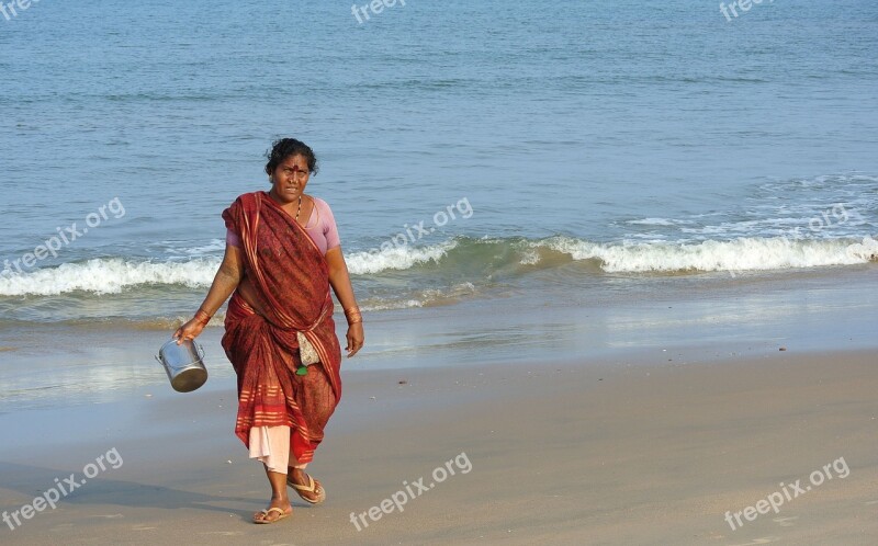 India Fishwife Woman Beach Water