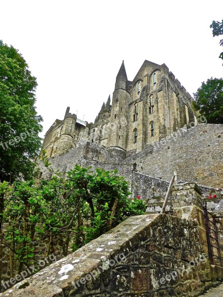 Oudenaarde Monastery Wall Steep Climb