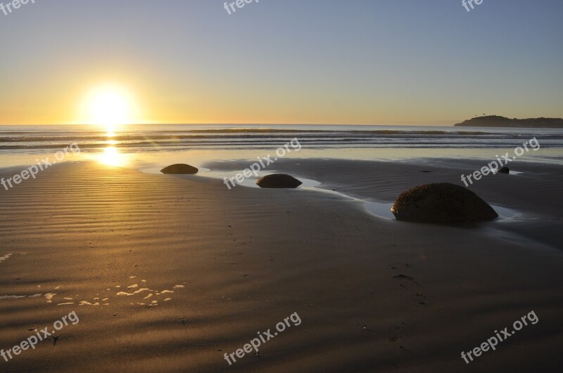 Moeraki Boulders Landscape Beach Ocean New