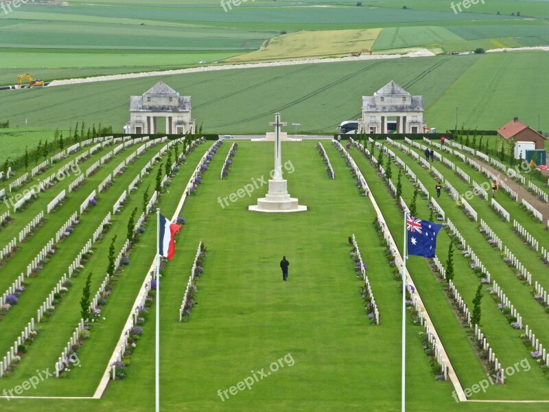 Memorial Warfare Monument Graves Commemoration