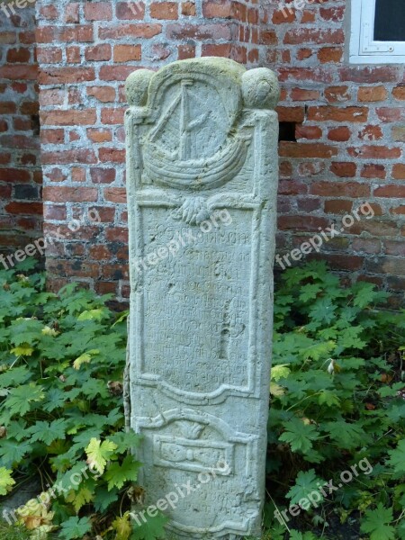 Ahrenshoop Zingst Cemetery Church Grave