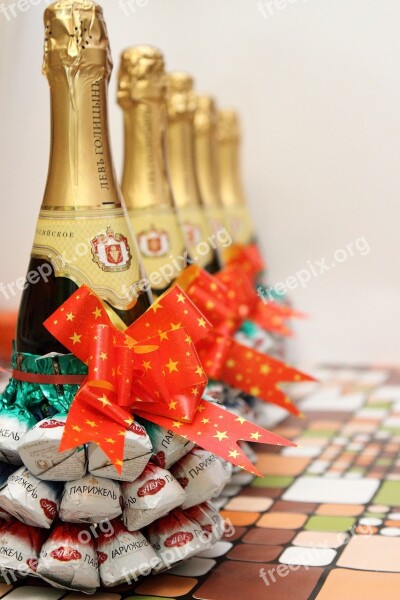 Champagne Candy Holiday Gift Bow