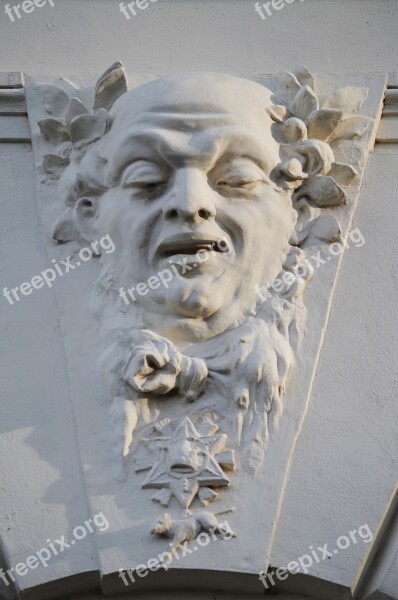 Wall Face The Statue Of Detail A Man