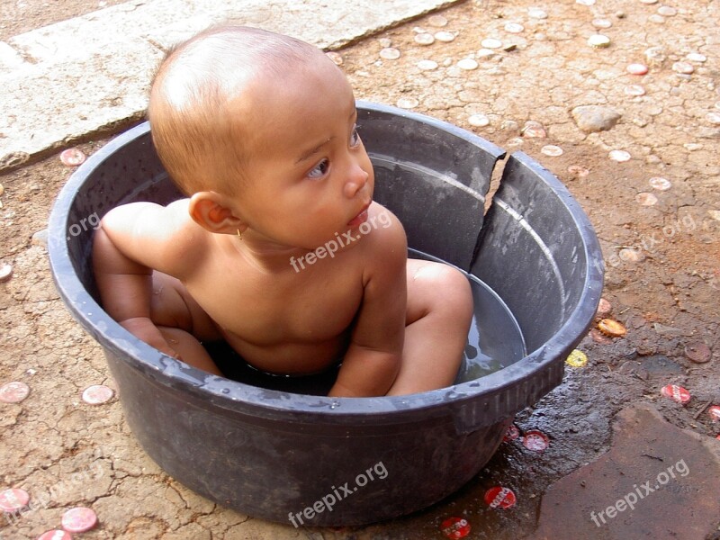 Baby Indonesia Baby Bath Wash Free Photos