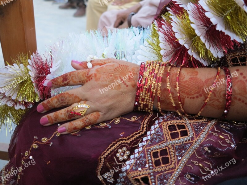 Hunza Wedding Pakistan Celebration Hand