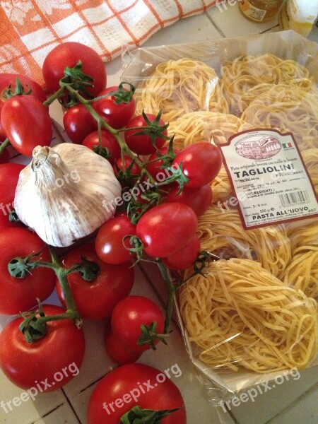 Tomato Garlic Pasta Italian Food