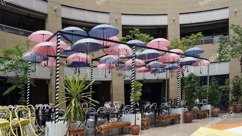 Singapore Parasols Courtyard Restaurant Summer