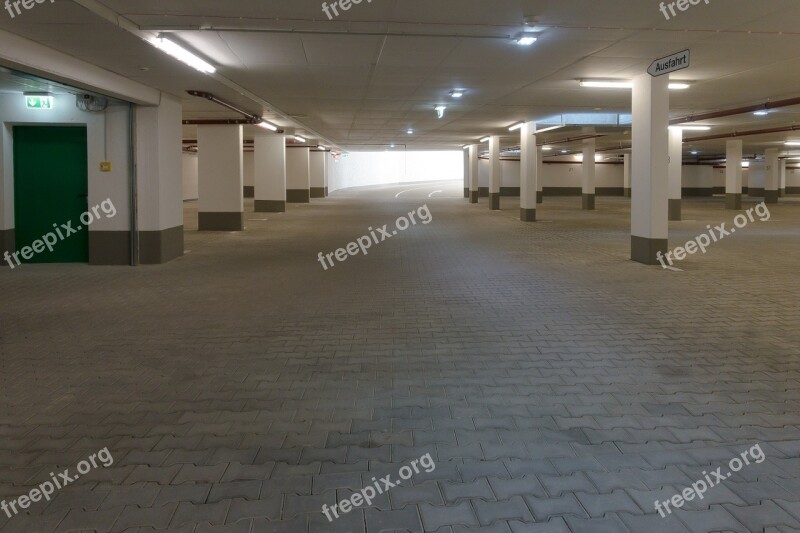 Underground Car Park Concrete Grey Trist Empty