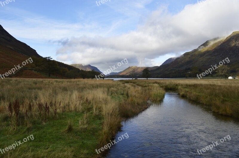 Lake Buttermere Cumbria Uk England