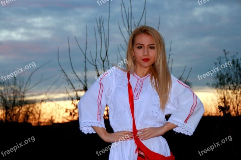 Girl Traditional Costume Sunset Beauty Free Photos