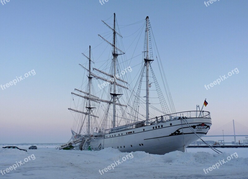 Gorch Fock Sail Training Ship In Winter Free Photos