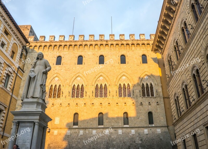 Tuscany San Giacomo Statue Architecture Italy