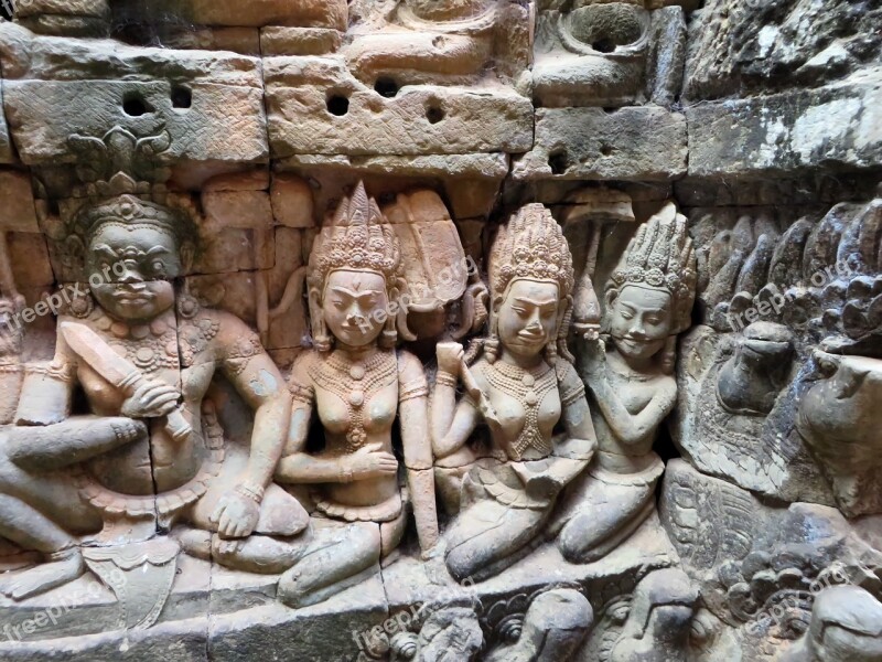 Cambodia Angkor Temple Banteay Srei Temple Women