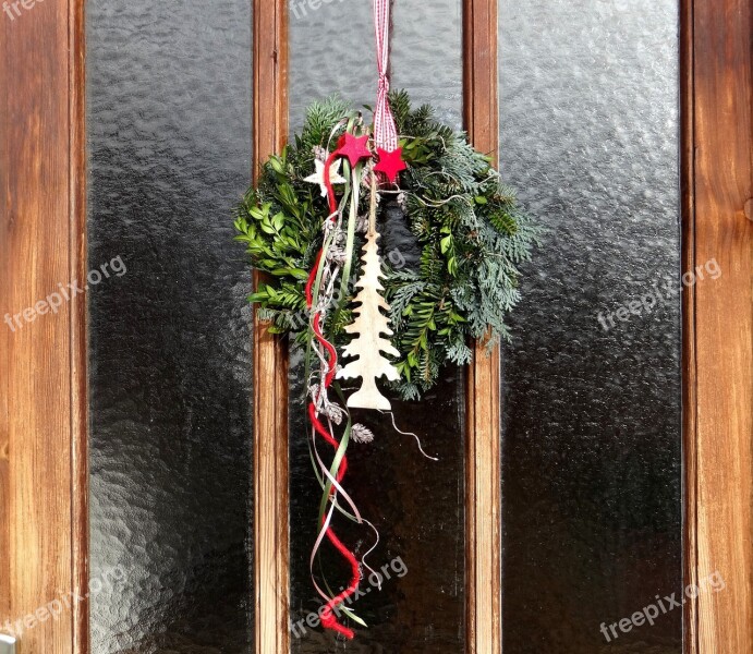 Door Wreath Advent Door Decoration In The Advent Christmas Decoration On The Front Door Free Photos